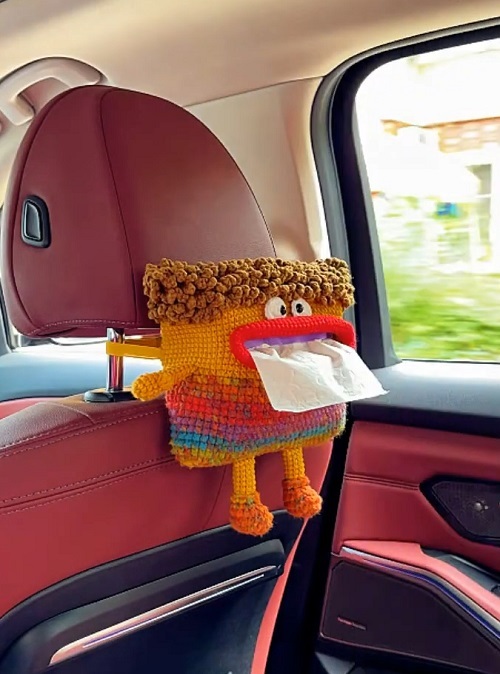 crochet car tissue holder 3