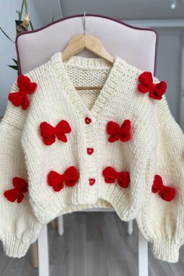 12 Best Women Winter Wearables Free Crochet Patterns