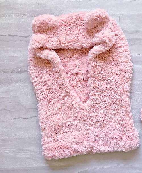 Fluffy Hooded Bear Cowl (Free Crochet Pattern)